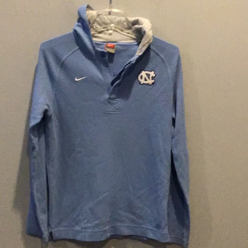 Nike NCAA North Carolina Tar Heels hoodie